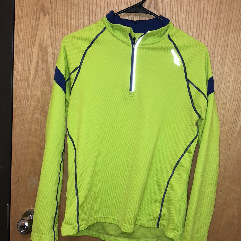 Sport wicking athletic top